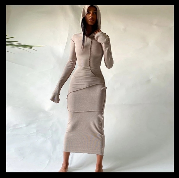 Long Tan Stich Design Dress with Hood - Picture 1 of 2